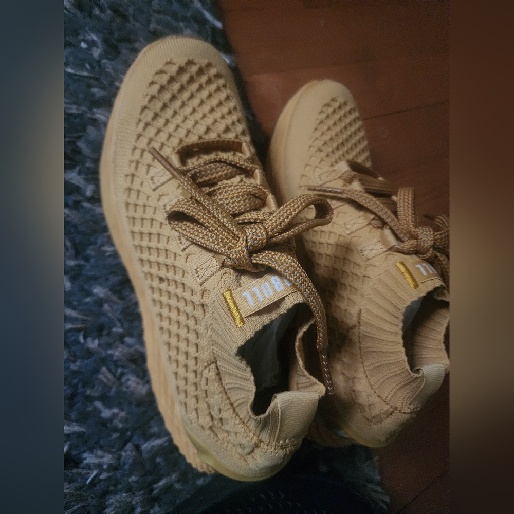 Nobull knit gold runners new size W8